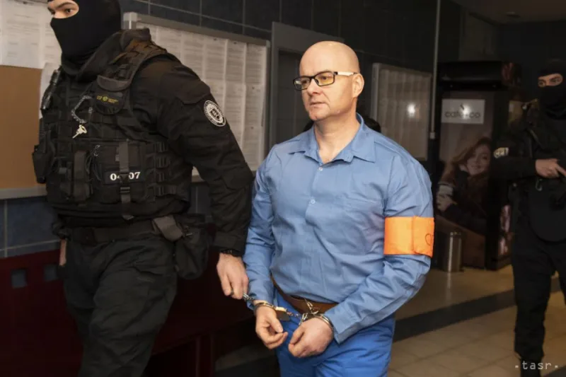 Súd rozhoduje o Jaroslavovi K. obvinenom z lúpeže v dome Ernesta Valka