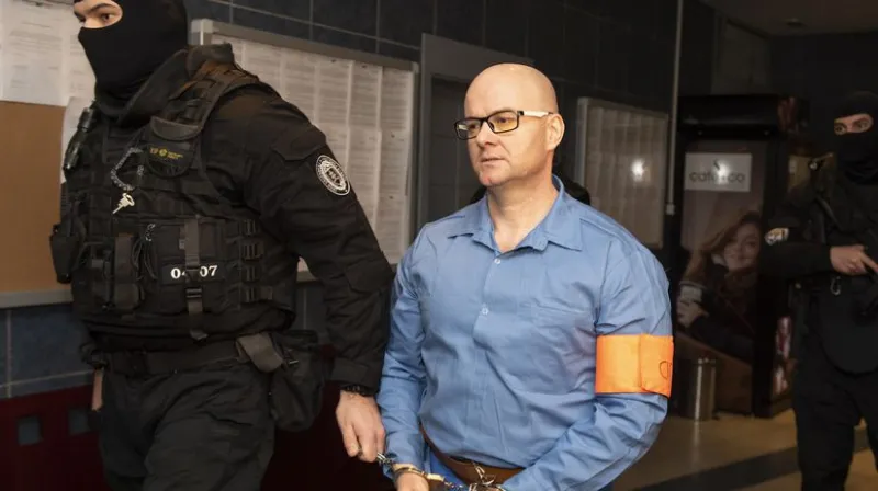 Klinku odsúdili za lúpež v dome zavraždeného advokáta Valka na osem rokov - Domáce - Správy - Pravda.sk