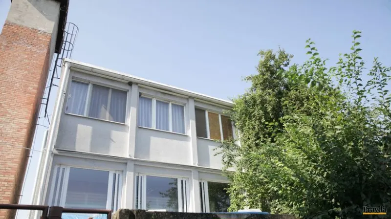 Čistý deň naďalej odmieta opustiť prenajatú budovu - Domáce - Správy - Pravda.sk