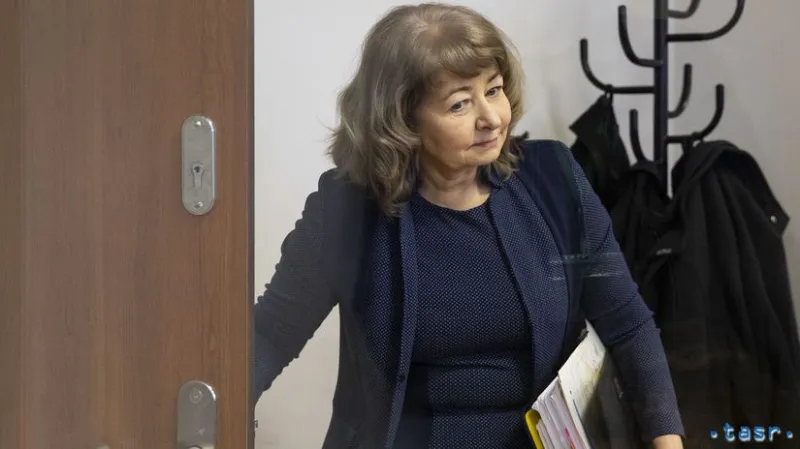 Kauza zmenky: Písmoznalkyňa si je istá, že Ruskove podpisy vznikli po roku 2013 - Domáce - Správy - Pravda.sk