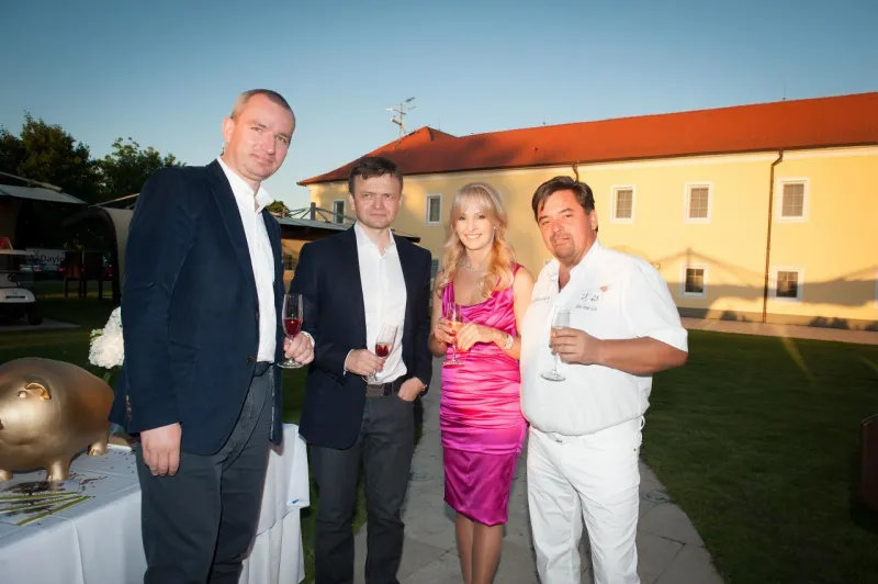 Kočner s Haščákom dohadovali články v Pluske, želali si vládu Smeru |  | .týždeň - iný pohľad na spoločnosť