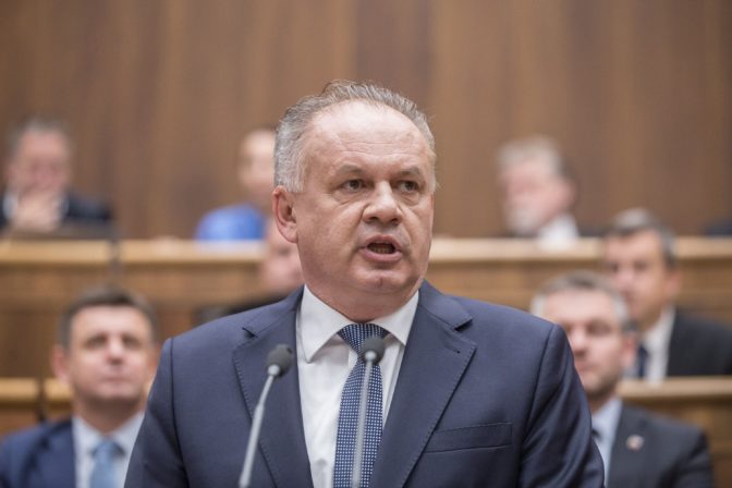 Kiska vo svojej správe o stave republiky v parlamente hovoril o vražde Kuciaka, ale venoval sa aj iným oblastiam - Webnoviny.sk