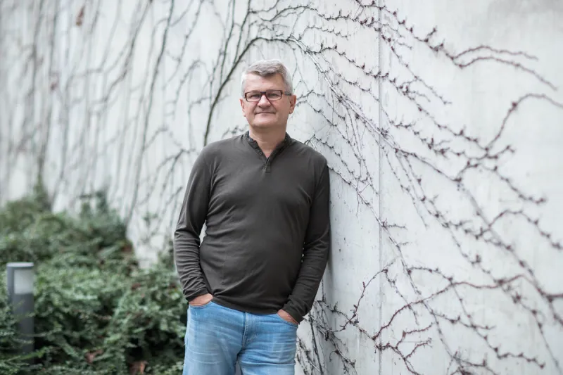 Pavol Weiss: Radšej ako migrantom sa venujme chudobným na Slovensku - SME