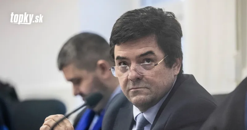 Sudcovia z Kočnerovej Threemy sú naďalej bez obvinení: Podľa Šantu sa čaká na ďalšie dôkazy | Topky.sk