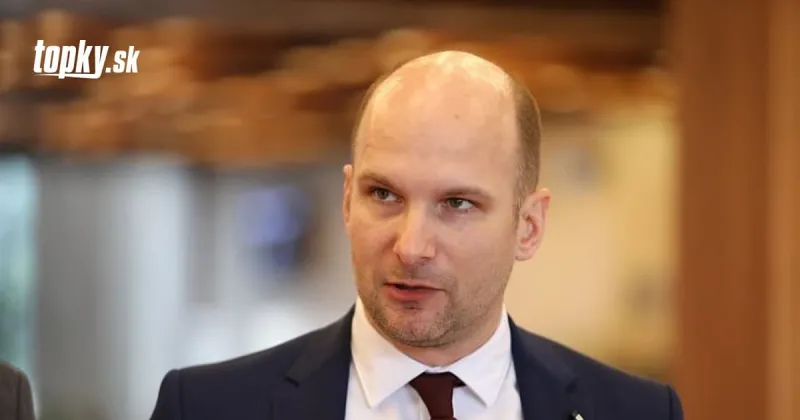 Poslanec Grendel má na krku obžalobu, mal ohroziť bankové tajomstvo Kočnera | Topky.sk