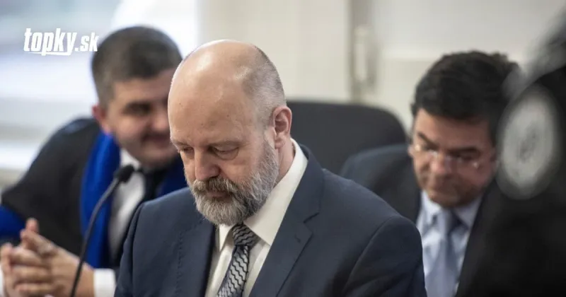 Sebavedomý Kočner a zničený Rusko: VIDEO Posledná snaha o záchranu a útek zo súdu | Topky.sk