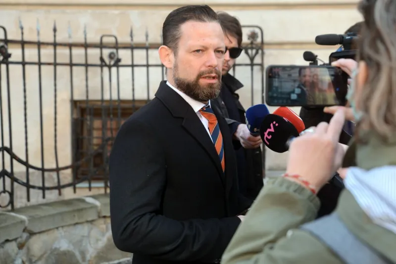 Jankovskej obhajca kritizoval ústavnú žiadosť na stíhanie sudcov - SME