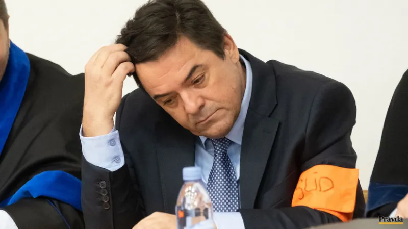 Na čo pamätať pri čítaní celej Kočnerovej Threemy - Domáce - Správy - Pravda.sk