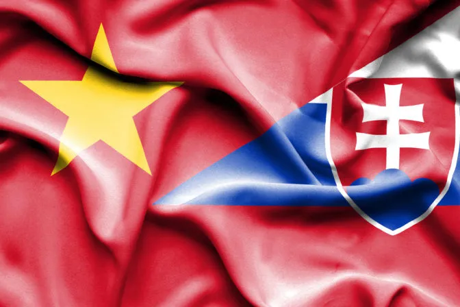 Slovenský diplomat Le Hong podozrivý z korupcie sa na vietnamské veľvyslanectvo nevráti - Webnoviny.sk