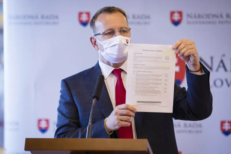 Študenti vyzvali Kollára na odchod z čela parlamentu - SME