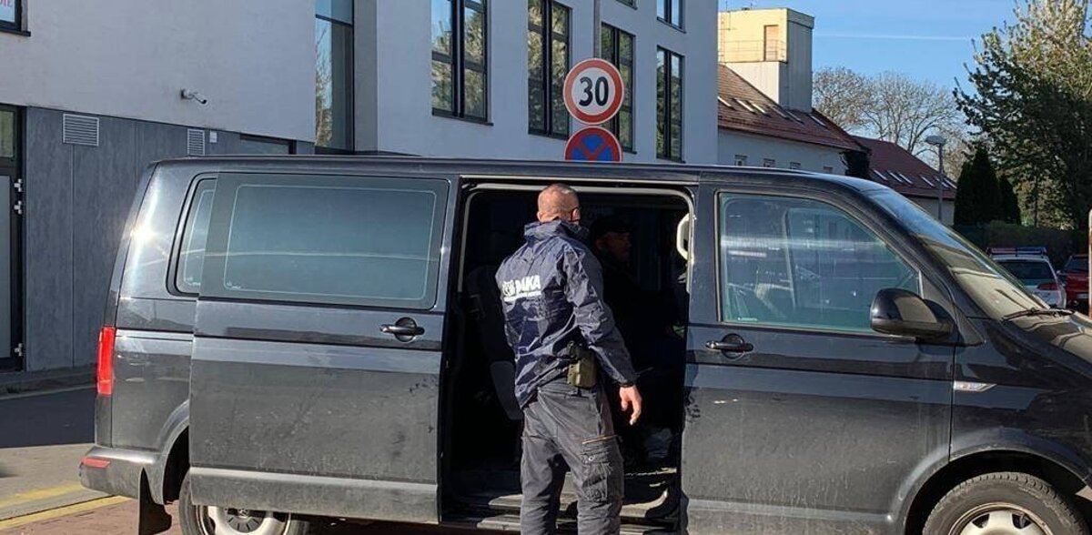 Polícia zasahovala v Bonule v rámci kauzy Dobytkár - SME