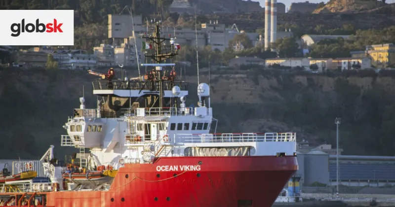 Migrantov z lode Ocean Viking premiestnili na iné plavidlo. Niektorí sa na palube pokúsili o samovraždu | Glob.sk