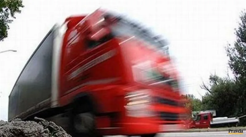 Macedónčan natlačil do kamióna 211 migrantov - Svet - Správy - Pravda.sk