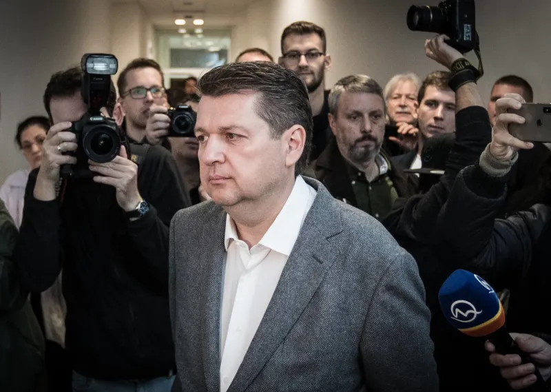 Ladislava Bašternáka obžalovali z ďalších podvodov - SME