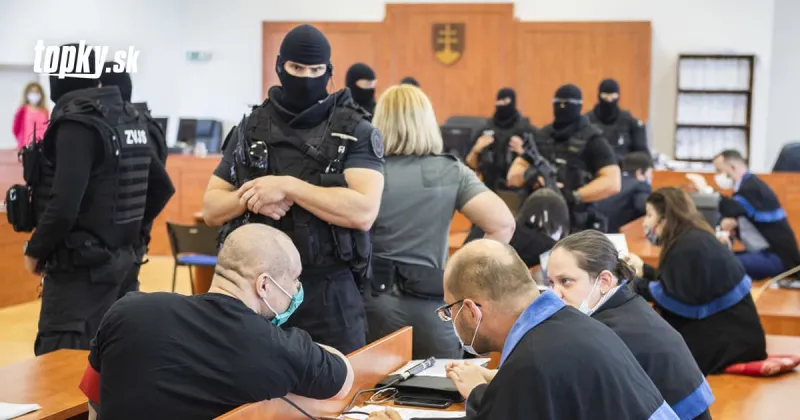 Súd nečakane odložil zajtrajšie rozhodnutie o treste v kauze vraždy Kuciaka a Kušnírovej | Topky.sk