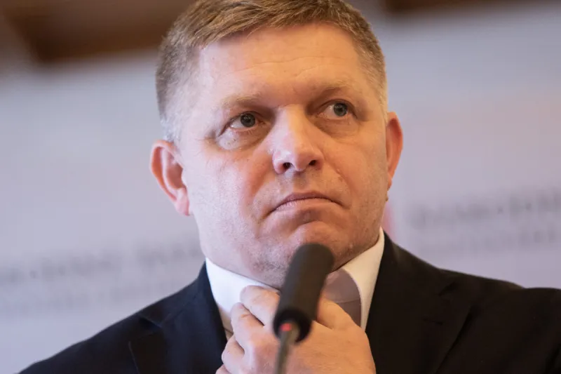 Fico chce pre kauzu Tipos navrhnúť odvolávanie Kollára - SME