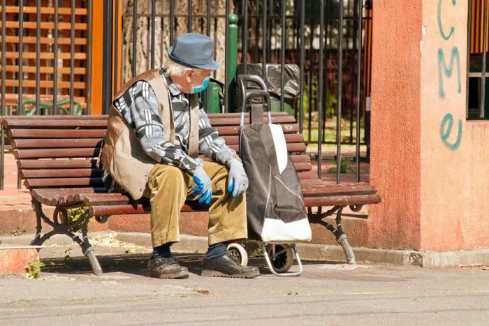 Seniori tento rok dostanú 13. dôchodok. Jeho výška bude po novom odstupňovaná | Dnes24.sk