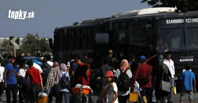 Do nového tábora na gréckom Lesbose presunuli už približne 9-tisíc migrantov | Topky.sk