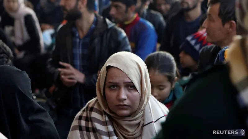 Gréci obvinili ľudí z mimovládok, že pomáhajú prevádzačom pašovať migrantov - Svet - Správy - Pravda.sk