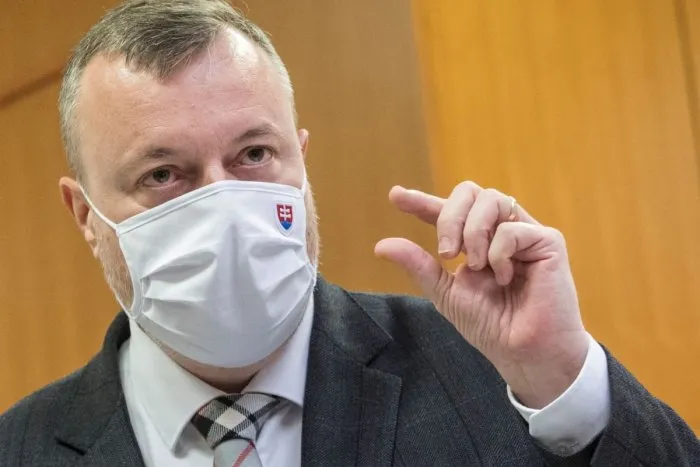 Parlament odklepol TRINÁSTY dôchodok: TU je PREHĽAD, koľko sa ujde každému penzistovi! | Dnes24.sk