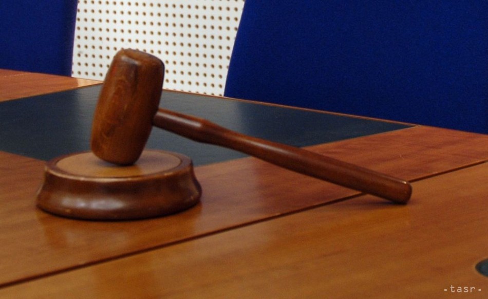 Sudca ŠTS predĺžil väzbu dvom obvineným v kauze Dobytkár