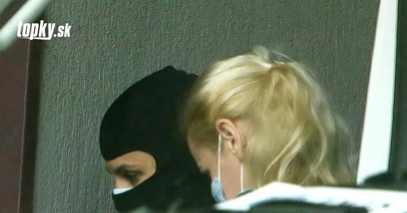 Po takmer desaťhodinovom vypočúvaní vyšetrovateľ ukončil výsluch Moniky Jankovskej | Topky.sk