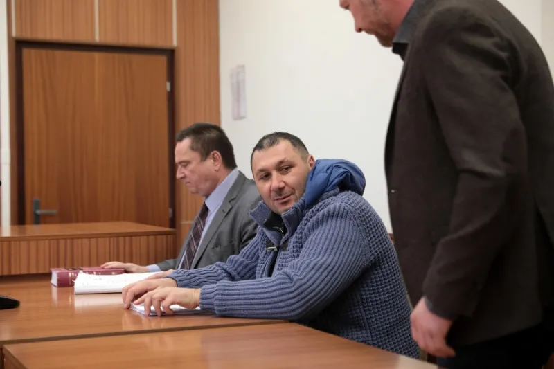 Ďalšie odhalenie o podnikaní Vadalovcov! Výsmech štátu, obrovské dlhy na odvodoch | Topky.sk
