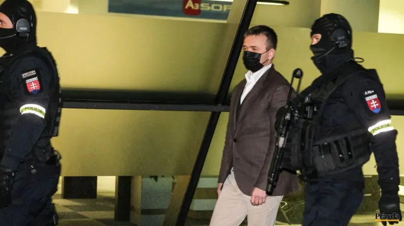 Prečo Haščákovi nenasadili putá? Polícia vysvetlila zásah v Pente - Domáce - Správy - Pravda.sk