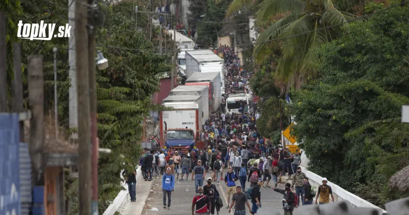 Ozbrojený zásah proti migrantom v Guatemale: Obranné zložky rozohnali migrantov smerujúcich do USA | Topky.sk