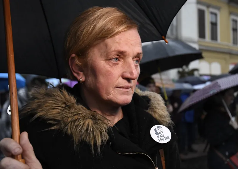 Zlatica Kušnírová: Nič sa nevyšetrilo, ulice stíchli, my s tým musíme žiť ďalej – Denník N