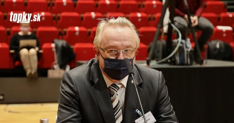 KORONAVÍRUS Poslanci nemusia ísť do karantény pre kontakt so Šantom, informoval Šeliga | Topky.sk