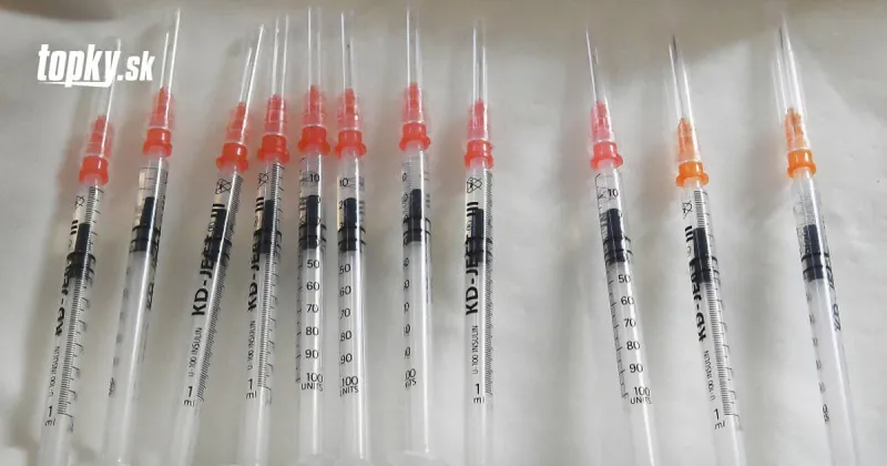 KORONAVÍRUS V Maďarsku začnú čoskoro očkovať príslušníkov poriadkových síl | Topky.sk