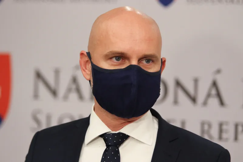 Koronavírus na Slovensku: Termíny jarných prázdnin sa nemenia - SME