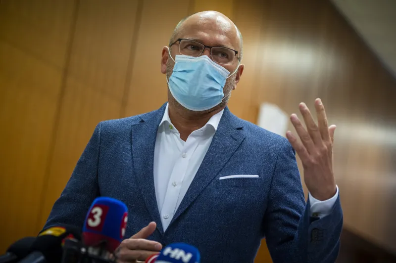 Koronavírus: Rakúsko sprísnilo podmienky pre vstup (minúta po minúte) - SME