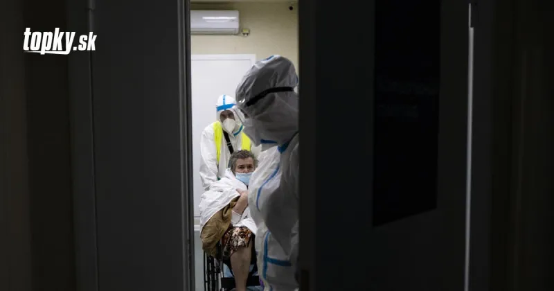 KORONAVÍRUS V Česku zomrel po očkovaní prvý človek: Išlo o ťažko chorého seniora | Topky.sk