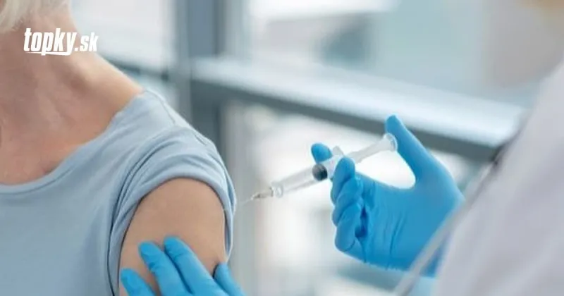 Úmrtia po očkovaní proti KORONAVÍRUSU vo svete: Obavy z bezpečnosti vakcín? Jasná reakcia | Topky.sk