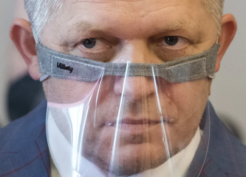 Fico sa nedá zaočkovať proti koronavírusu - SME