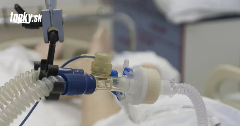 KORONAVÍRUS V žiarskej nemocnici už nie je miesto: V Žiline sú na hranici obsadenosti | Topky.sk