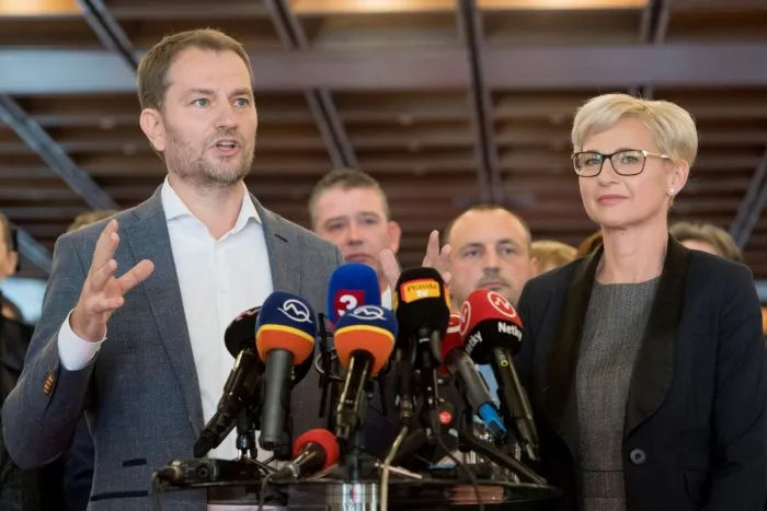 Poplach v OĽANO: Jednotka kandidátky sa znovu nakazila koronavírusom! | Dnes24.sk