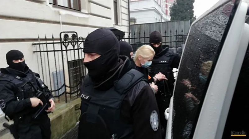 Jankovská bude stíhaná na slobode. Nosiť má monitorovací náramok - Domáce - Správy - Pravda.sk