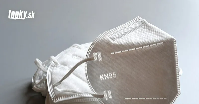 KORONAVÍRUS Samospráva Revúcej rozdá občanom s trvalým pobytom respirátory | Topky.sk