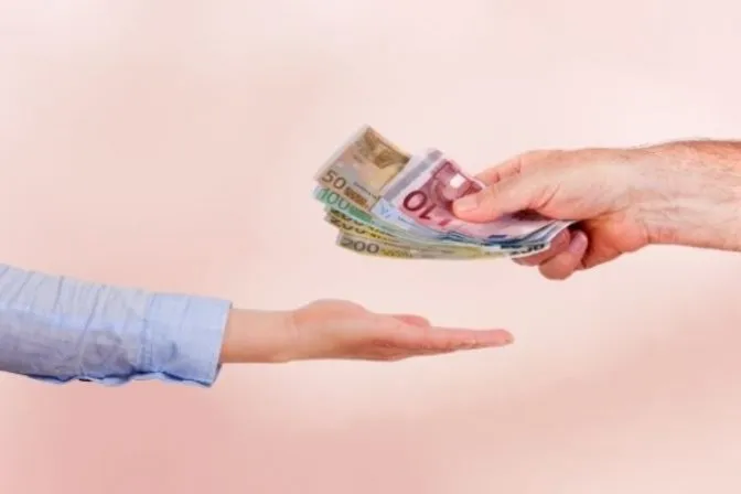 Slováci majú niekoľko stotisíc zmlúv s úrokmi 98 percent - Webnoviny.sk