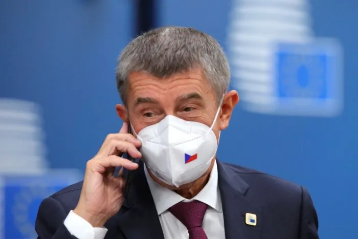 V Česku sa schyľuje ku najtvrdšiemu lockdownu! Zatvoria takmer všetko na tri týždne? | Dnes24.sk