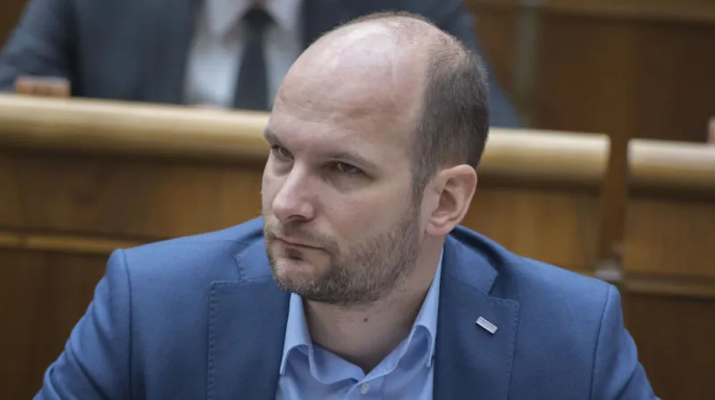 Grendel spomína na pád Radičovej vlády: Ak sa nedohodneme, opäť tu bude raj pre Kočnera - Domáce - Správy - Pravda.sk