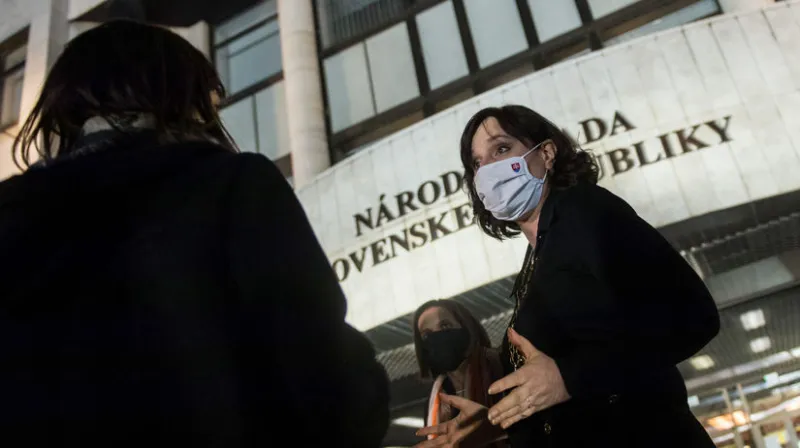 Remišová i Korčok vítajú proces spustenia procesu preskúmavania Sputniku V - Domáce - Správy - Pravda.sk