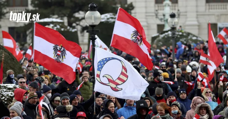 KORONAVÍRUS Vo Viedni sa konajú protesty proti opatreniam: Polícia zadržala niekoľko osôb | Topky.sk