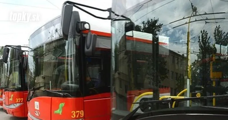 KORONAVÍRUS Od zajtra platia nové opatrenia: Cestujúci v MHD i v predajniach lístkov musia mať respirátor | Topky.sk