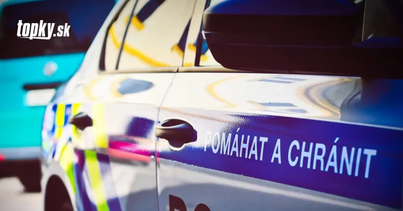 KORONAVÍRUS Pražská polícia zasahovala na Staromestskom námestí: Zadržali viacero osôb | Topky.sk