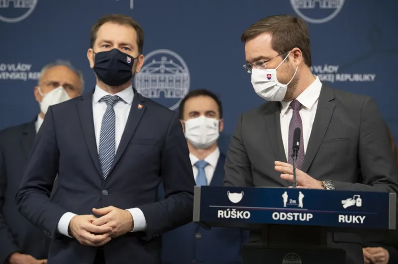 Krajčí má podľa Matoviča skončiť, až keď sa začne očkovanie Sputnikom (minúta po minúte) - SME