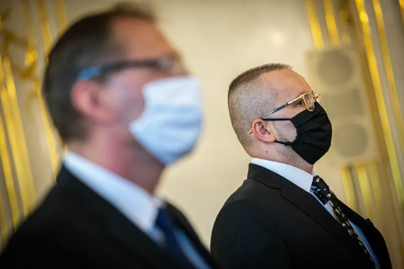 Koniec (?) špióna, ofenzíva Sputnika a kritickí smetiari - Komentáre SME